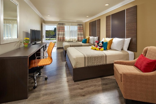 Eden Roc Inn & Suites near the Maingate image 2